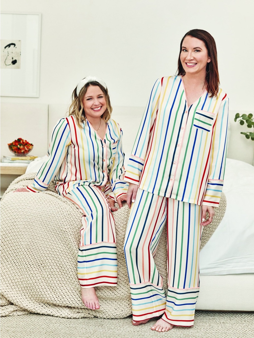 Summersalt The Home Edit Cloud 9 Silky PJ Set Rainbow Stripe Size M - Picture 2 of 9